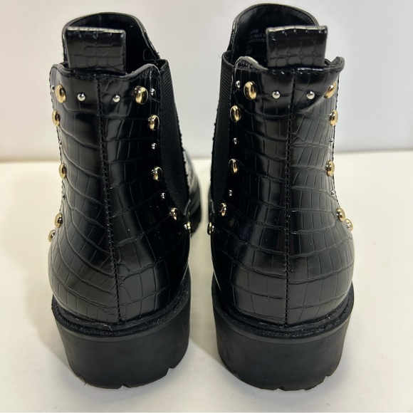 Charles by Charles David Black Radar Chelsea Boots size 9 chunky studded - Picture 5 of 10